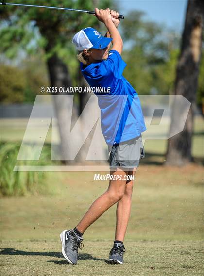 Thumbnail 2 in JV: Greenville Wright Park Invitational photogallery.