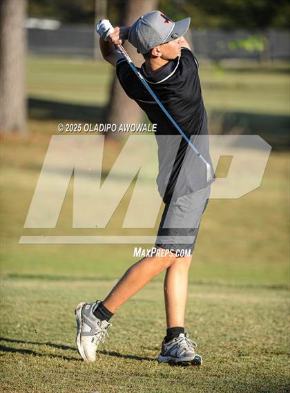 Thumbnail 3 in JV: Greenville Wright Park Invitational photogallery.