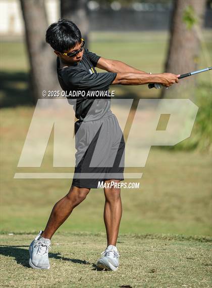 Thumbnail 2 in JV: Greenville Wright Park Invitational photogallery.