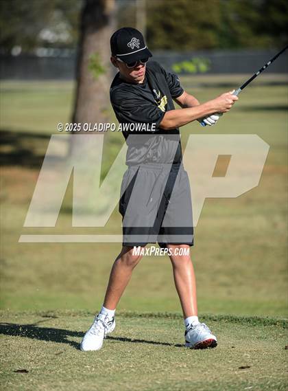 Thumbnail 3 in JV: Greenville Wright Park Invitational photogallery.