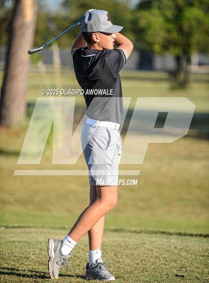 Thumbnail 1 in JV: Greenville Wright Park Invitational photogallery.