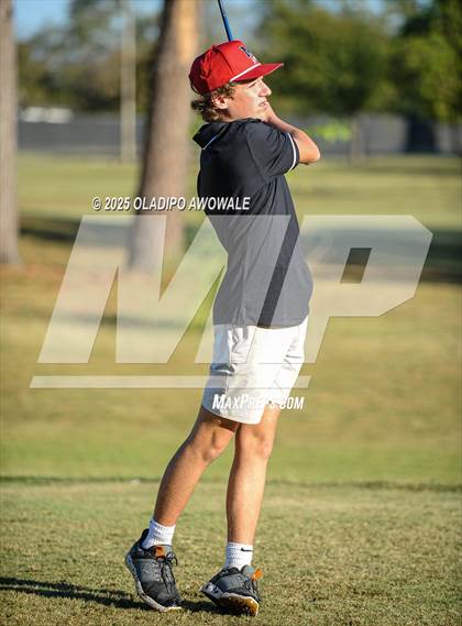 Thumbnail 1 in JV: Greenville Wright Park Invitational photogallery.