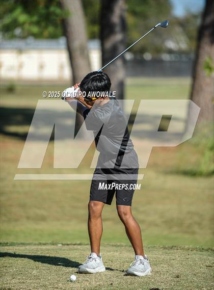 Thumbnail 3 in JV: Greenville Wright Park Invitational photogallery.