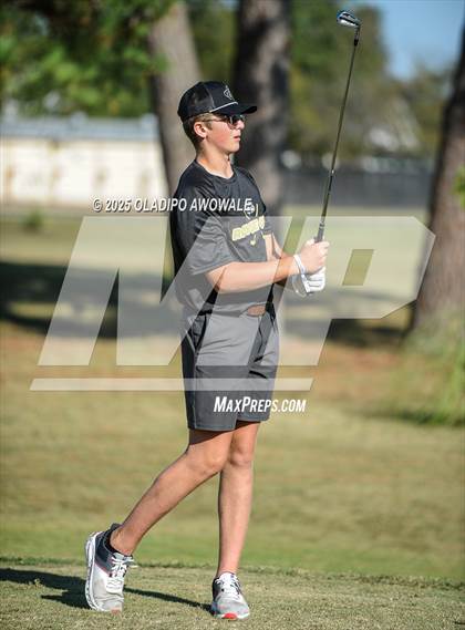 Thumbnail 1 in JV: Greenville Wright Park Invitational photogallery.