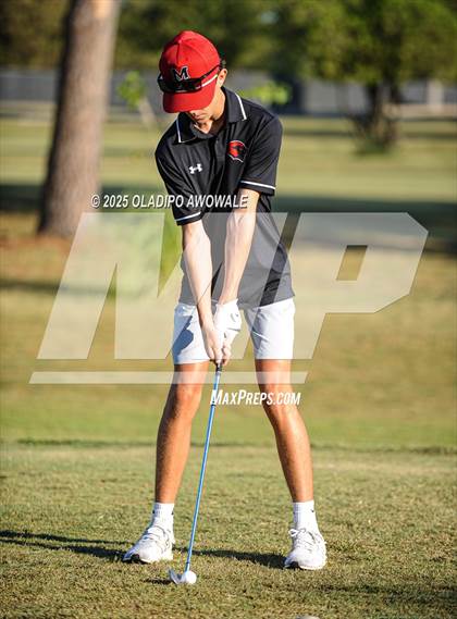 Thumbnail 3 in JV: Greenville Wright Park Invitational photogallery.