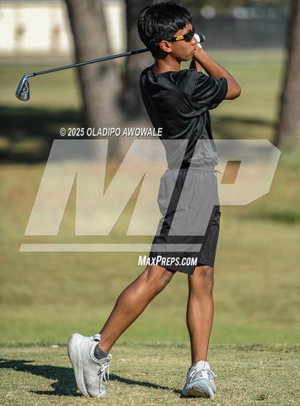 Thumbnail 2 in JV: Greenville Wright Park Invitational photogallery.