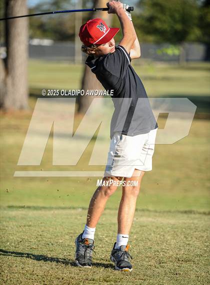 Thumbnail 2 in JV: Greenville Wright Park Invitational photogallery.