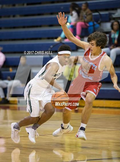 Thumbnail 2 in Charlotte Catholic vs. Charlotte Country Day School (Hoodie's House Hoops Classic) photogallery.