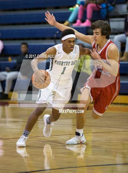 Thumbnail 1 in Charlotte Catholic vs. Charlotte Country Day School (Hoodie's House Hoops Classic) photogallery.