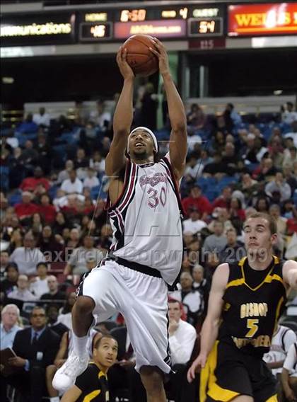 Thumbnail 3 in Bishop Montgomery vs. Salesian (CIF State D4 Final) photogallery.