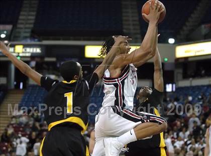 Thumbnail 1 in Bishop Montgomery vs. Salesian (CIF State D4 Final) photogallery.