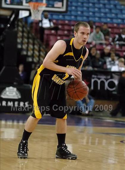 Thumbnail 2 in Bishop Montgomery vs. Salesian (CIF State D4 Final) photogallery.