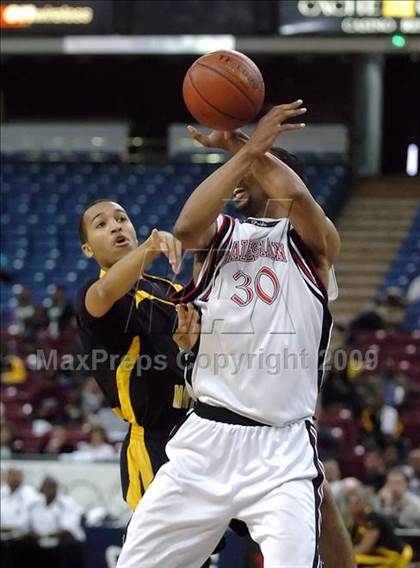 Thumbnail 1 in Bishop Montgomery vs. Salesian (CIF State D4 Final) photogallery.