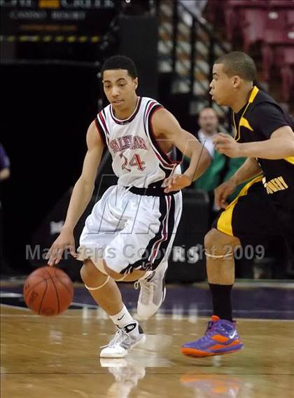 Thumbnail 1 in Bishop Montgomery vs. Salesian (CIF State D4 Final) photogallery.