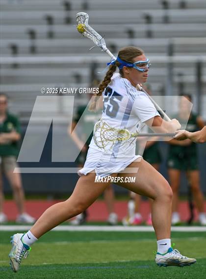 Thumbnail 2 in Cambridge vs. Blessed Trinity (GHSA Division 1 Championship) photogallery.