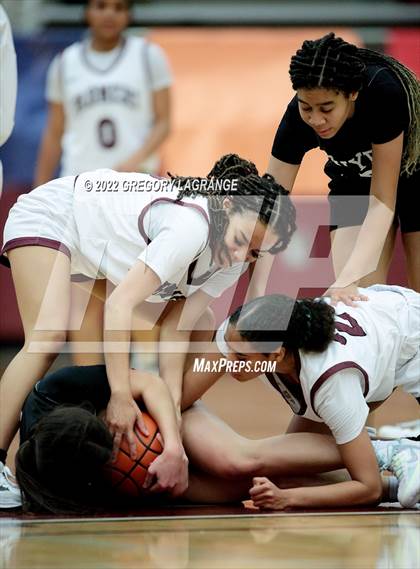 Thumbnail 3 in Guyer vs Lewisville photogallery.