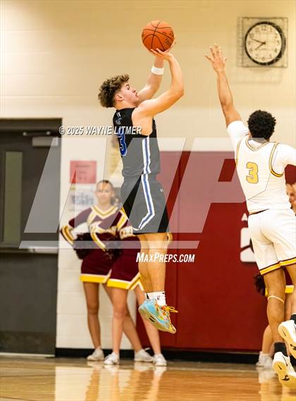Thumbnail 2 in Covington Catholic @ Cooper photogallery.