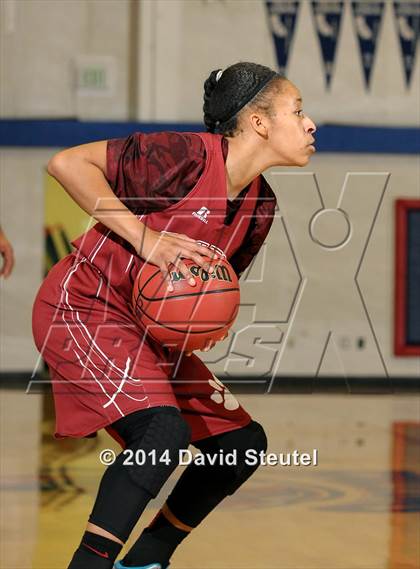 Thumbnail 2 in McClatchy vs. Salesian College Preparatory (Christian Brothers Holiday Classic) photogallery.