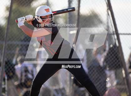 Thumbnail 3 in Westlake @ Moorpark photogallery.