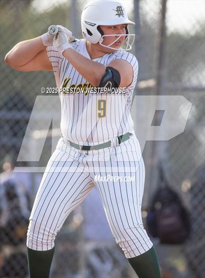 Thumbnail 3 in Westlake @ Moorpark photogallery.