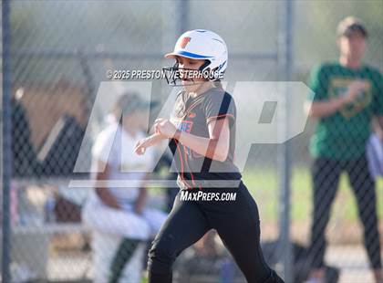 Thumbnail 3 in Westlake @ Moorpark photogallery.