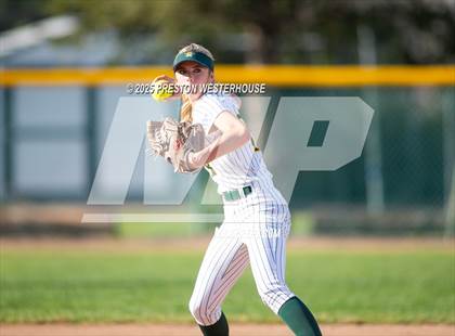 Thumbnail 3 in Westlake @ Moorpark photogallery.