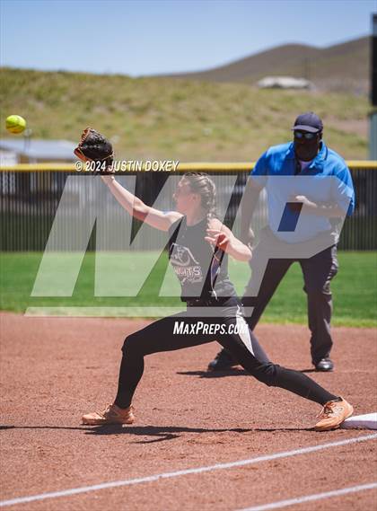 Thumbnail 2 in Coleville vs. Round Mountain (NIAA Class 1A State Playoff Game 1) photogallery.