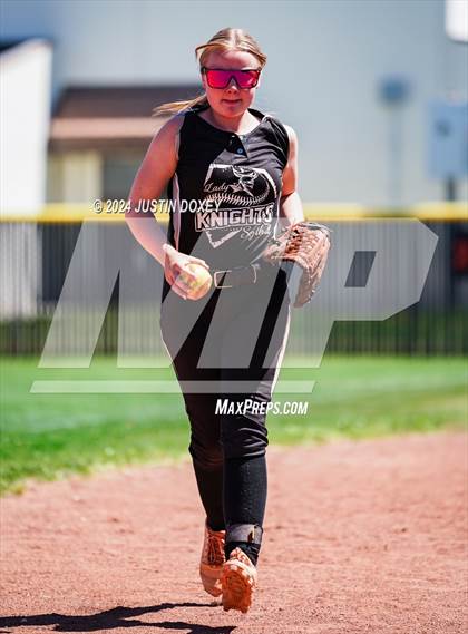 Thumbnail 2 in Coleville vs. Round Mountain (NIAA Class 1A State Playoff Game 1) photogallery.
