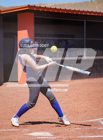 Thumbnail 3 in Coleville vs. Round Mountain (NIAA Class 1A State Playoff Game 1) photogallery.