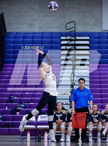 Thumbnail 3 in Arlington vs Lake Washington photogallery.