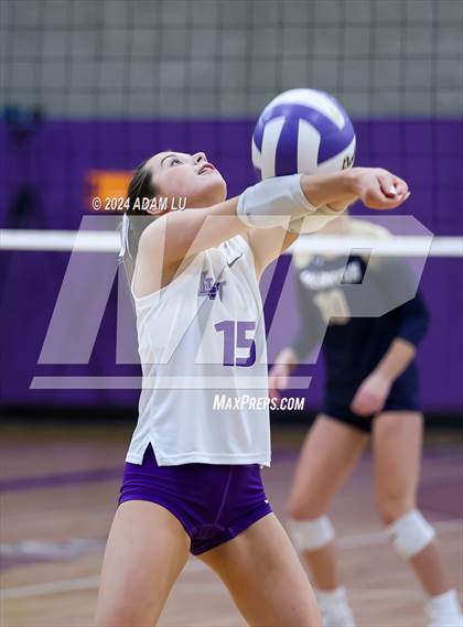Thumbnail 3 in Arlington vs Lake Washington photogallery.