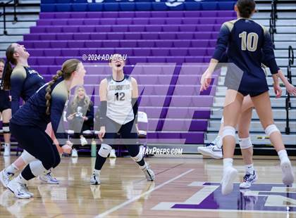 Thumbnail 3 in Arlington vs Lake Washington photogallery.