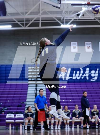 Thumbnail 2 in Arlington vs Lake Washington photogallery.