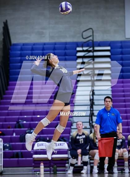 Thumbnail 1 in Arlington vs Lake Washington photogallery.