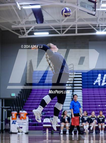 Thumbnail 1 in Arlington vs Lake Washington photogallery.