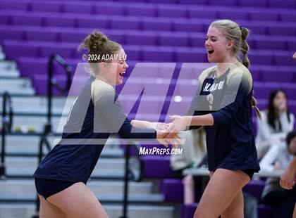 Thumbnail 1 in Arlington vs Lake Washington photogallery.