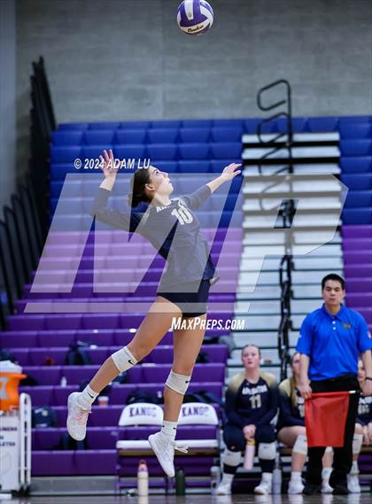 Thumbnail 3 in Arlington vs Lake Washington photogallery.