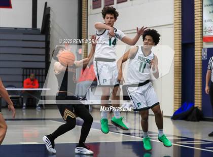 Thumbnail 2 in Bishop Alemany vs Providence (Crown City Round Ball Classic) photogallery.