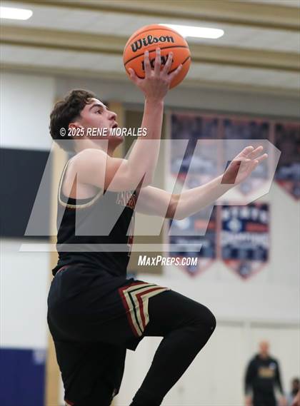 Thumbnail 1 in Bishop Alemany vs Providence (Crown City Round Ball Classic) photogallery.