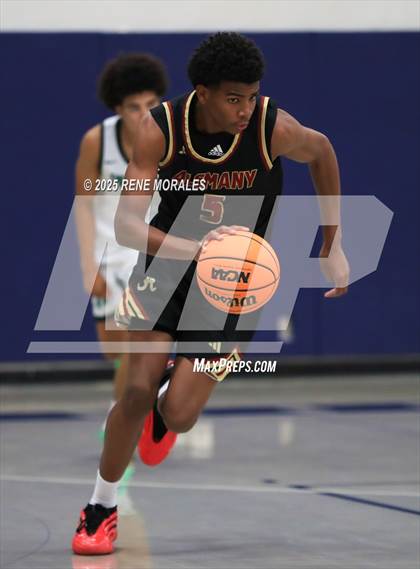 Thumbnail 1 in Bishop Alemany vs Providence (Crown City Round Ball Classic) photogallery.