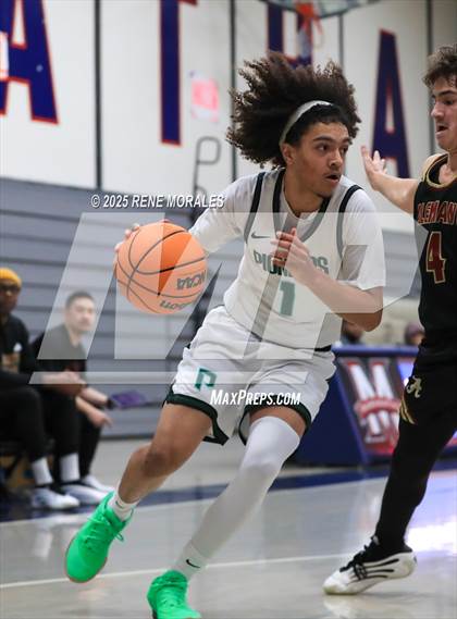 Thumbnail 2 in Bishop Alemany vs Providence (Crown City Round Ball Classic) photogallery.