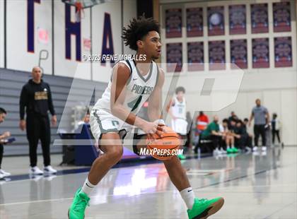 Thumbnail 1 in Bishop Alemany vs Providence (Crown City Round Ball Classic) photogallery.