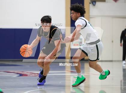 Thumbnail 2 in Bishop Alemany vs Providence (Crown City Round Ball Classic) photogallery.