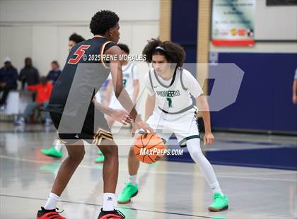 Thumbnail 3 in Bishop Alemany vs Providence (Crown City Round Ball Classic) photogallery.