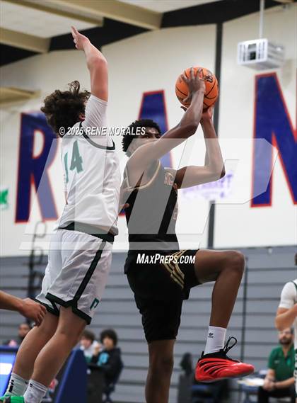 Thumbnail 3 in Bishop Alemany vs Providence (Crown City Round Ball Classic) photogallery.