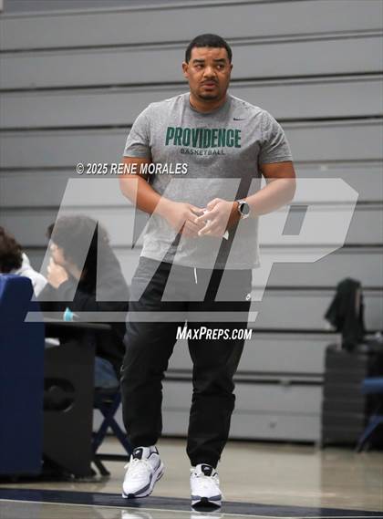 Thumbnail 2 in Bishop Alemany vs Providence (Crown City Round Ball Classic) photogallery.