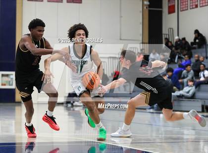 Thumbnail 2 in Bishop Alemany vs Providence (Crown City Round Ball Classic) photogallery.