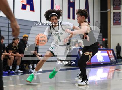 Thumbnail 1 in Bishop Alemany vs Providence (Crown City Round Ball Classic) photogallery.