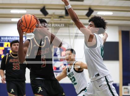 Thumbnail 2 in Bishop Alemany vs Providence (Crown City Round Ball Classic) photogallery.