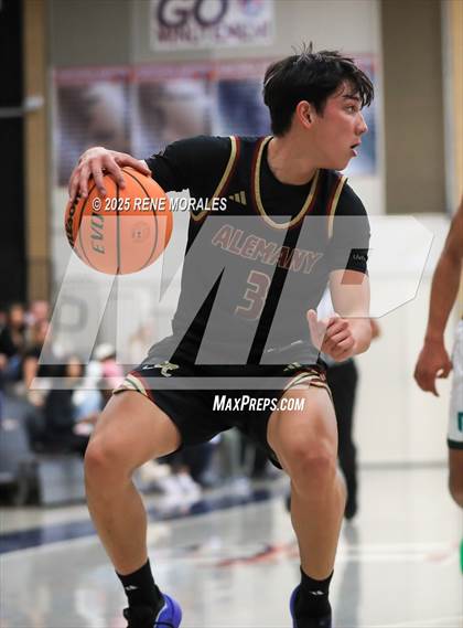 Thumbnail 1 in Bishop Alemany vs Providence (Crown City Round Ball Classic) photogallery.